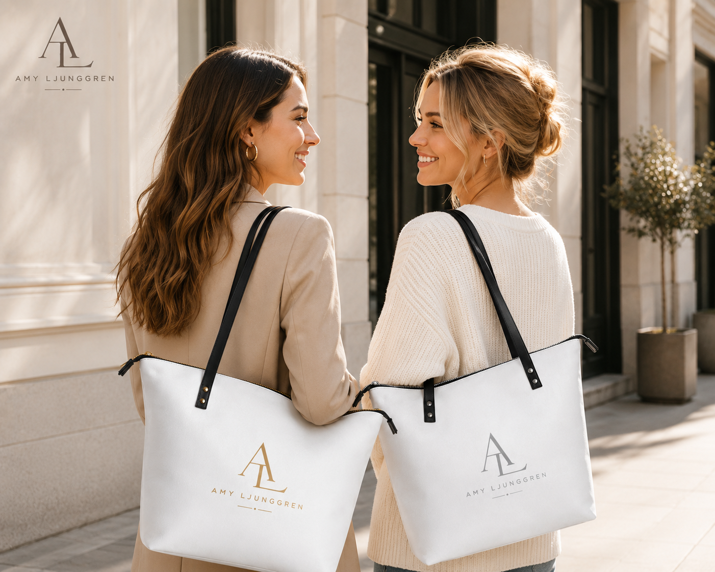 Rymlig totebag i konstläder