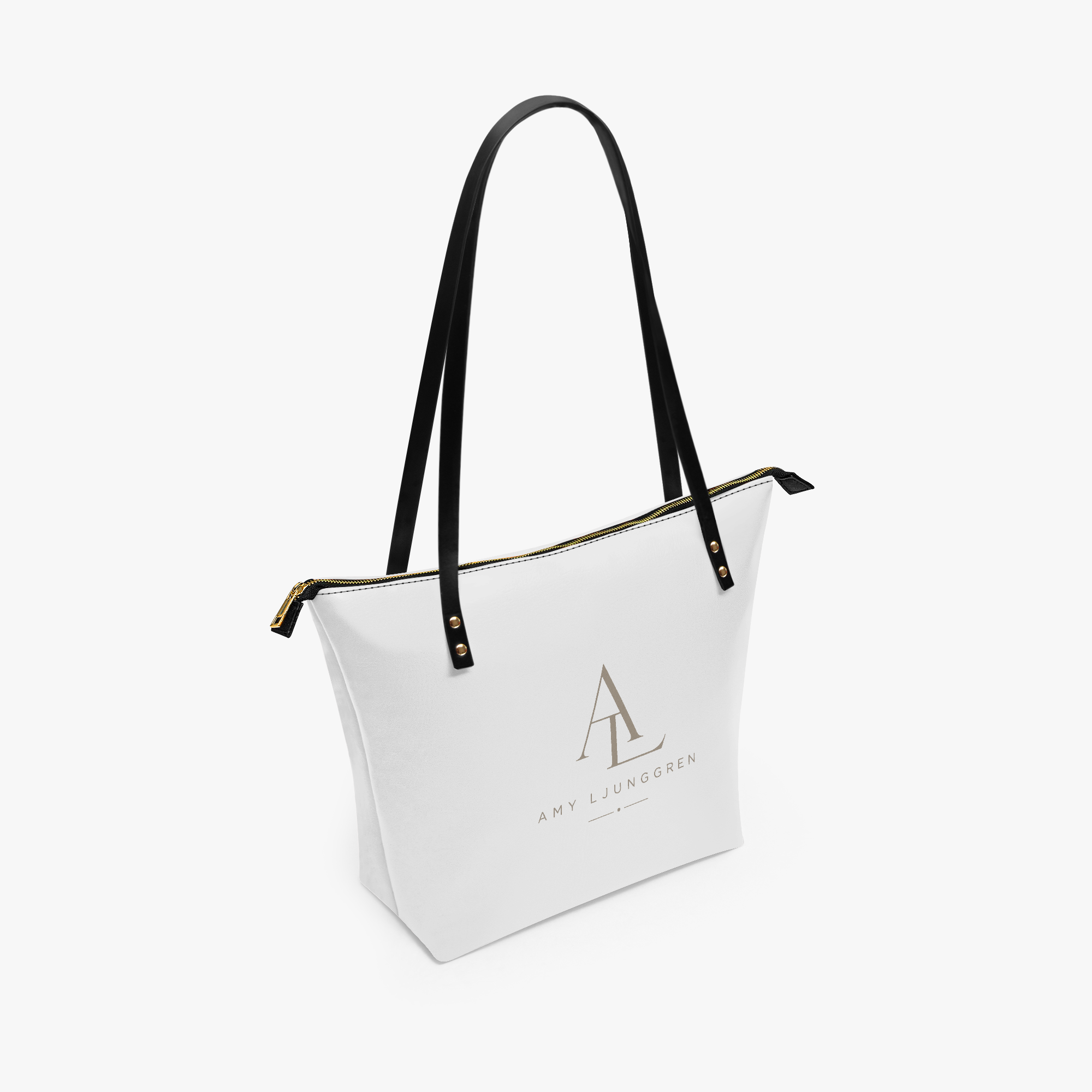 Rymlig totebag i konstläder