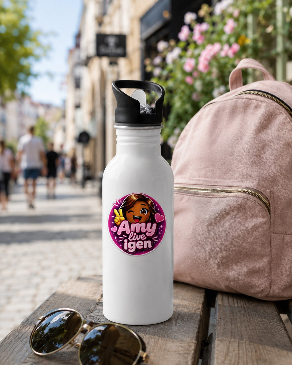 "Amy live igen" Vattenflaska med integrerat sugrör 600ml